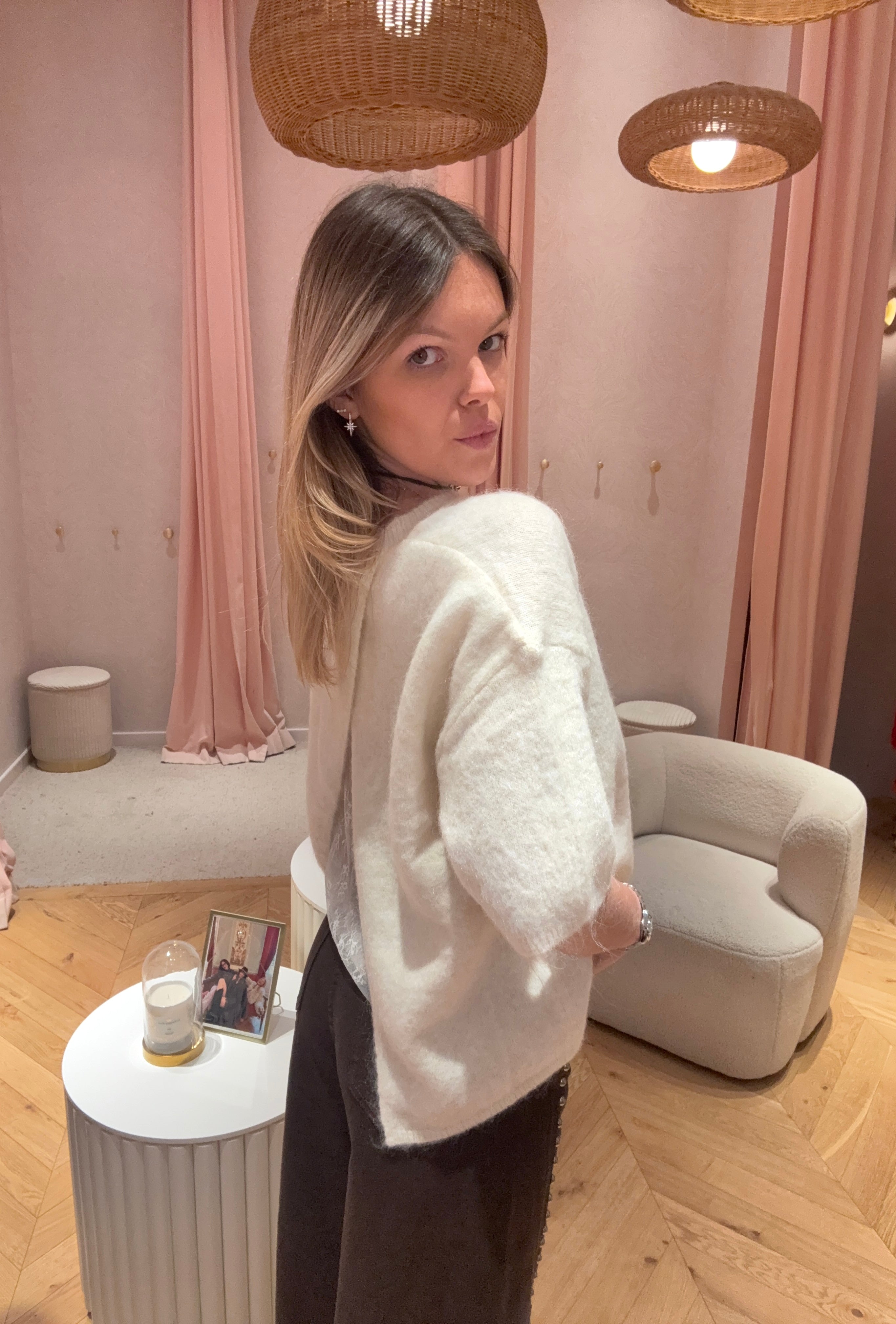 PULL LOLA