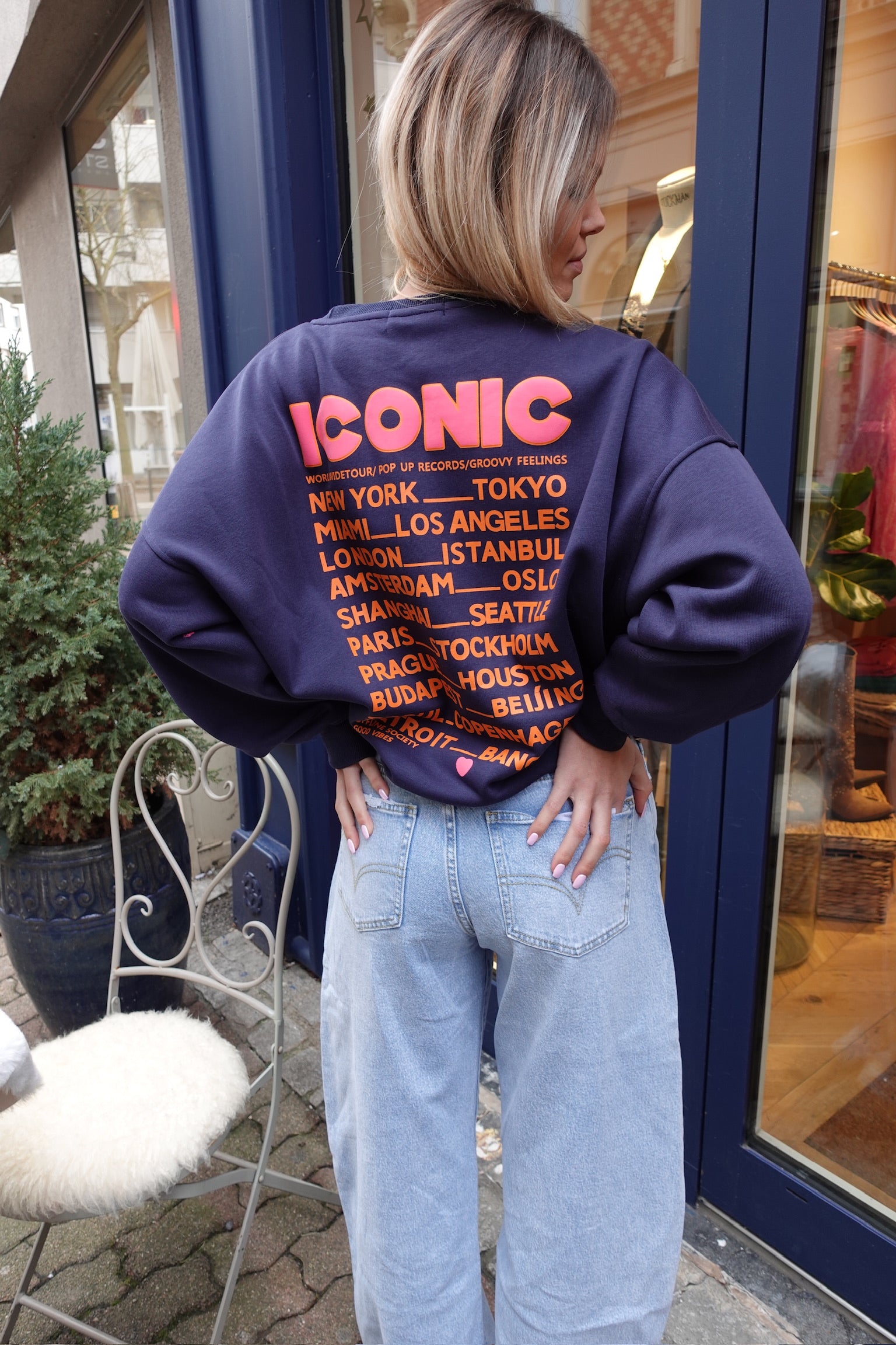 PULL ICONIC