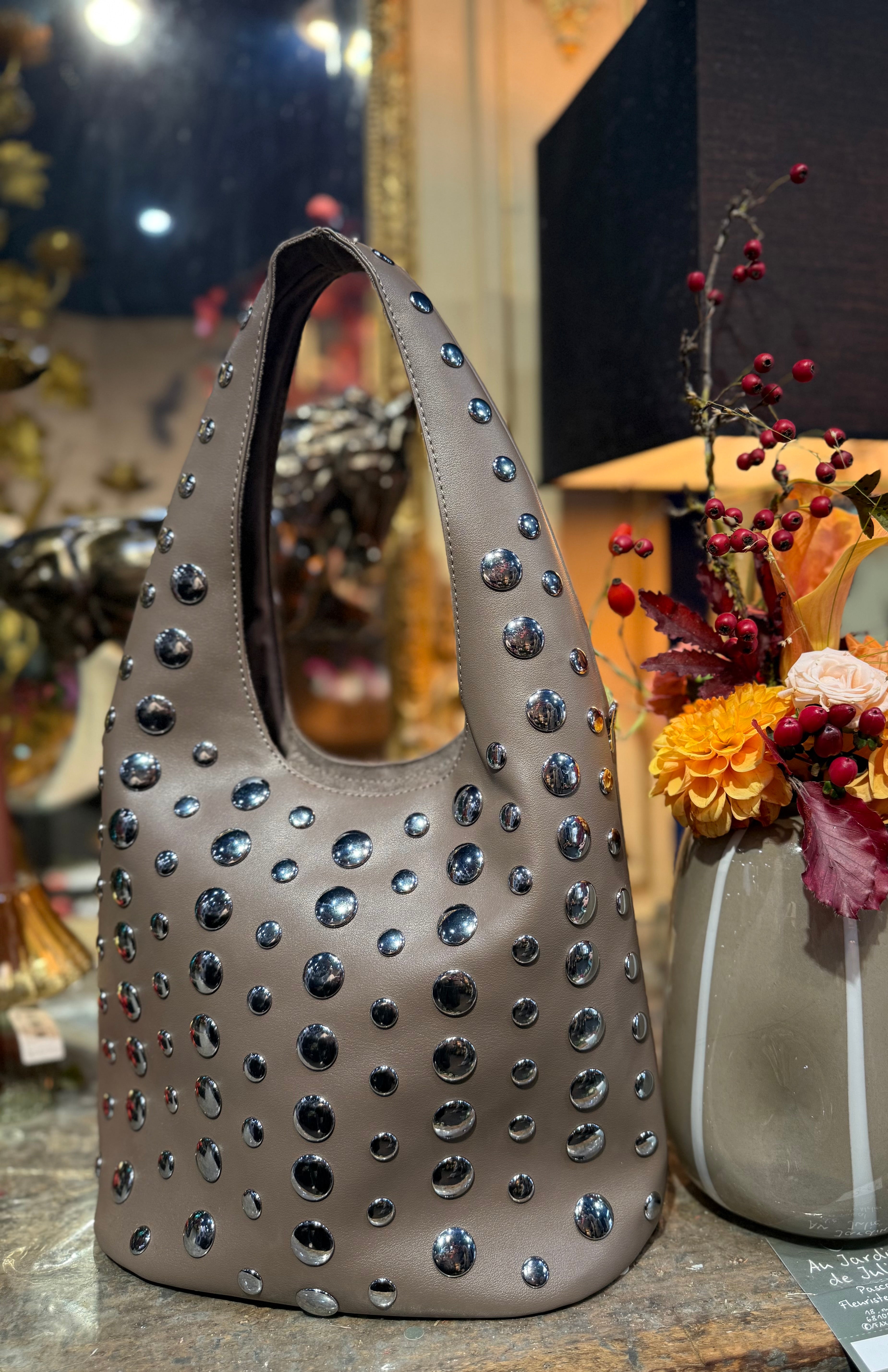 Sac en simili cuir clouté